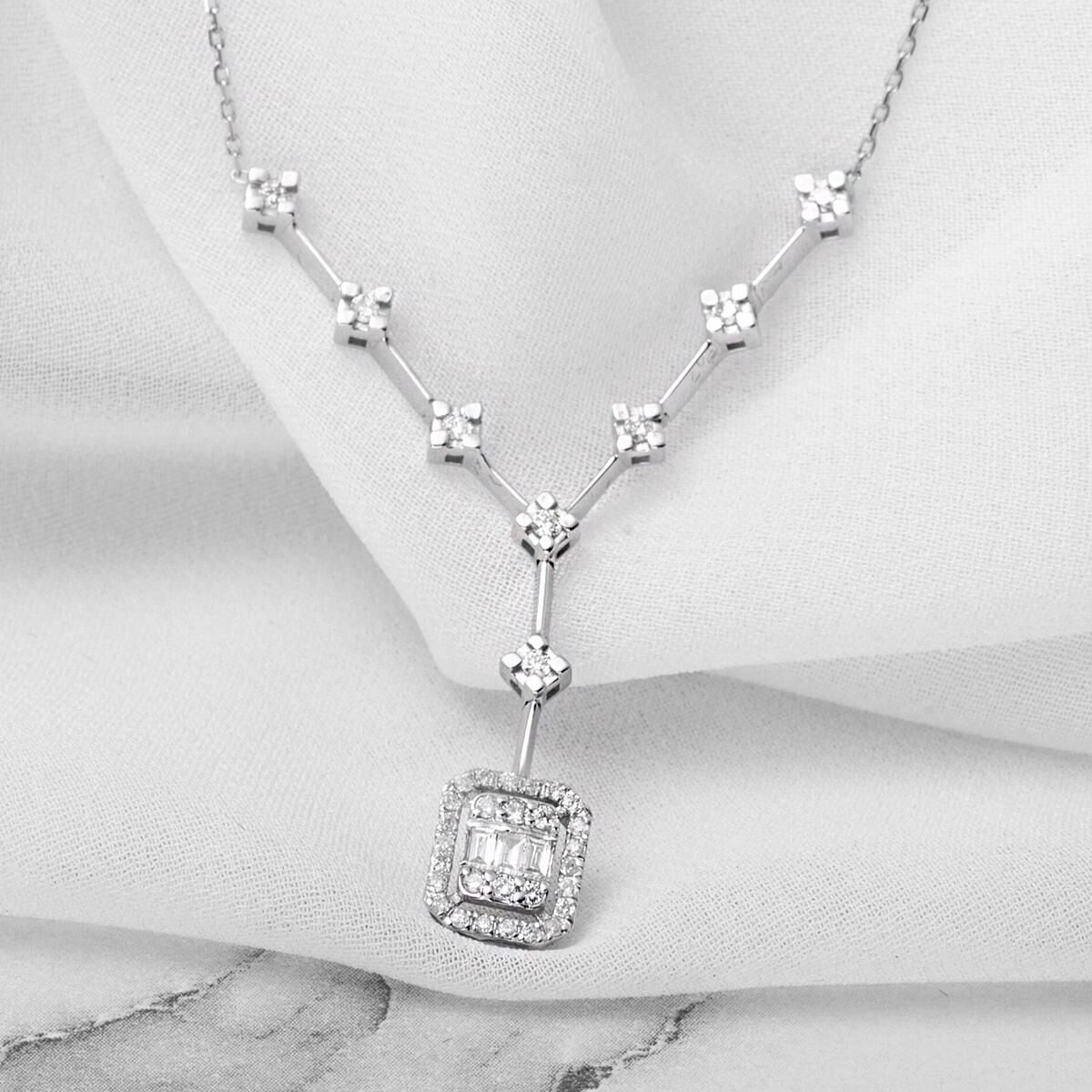 14K White Gold 0.31 Ct Baguette Diamond Necklace