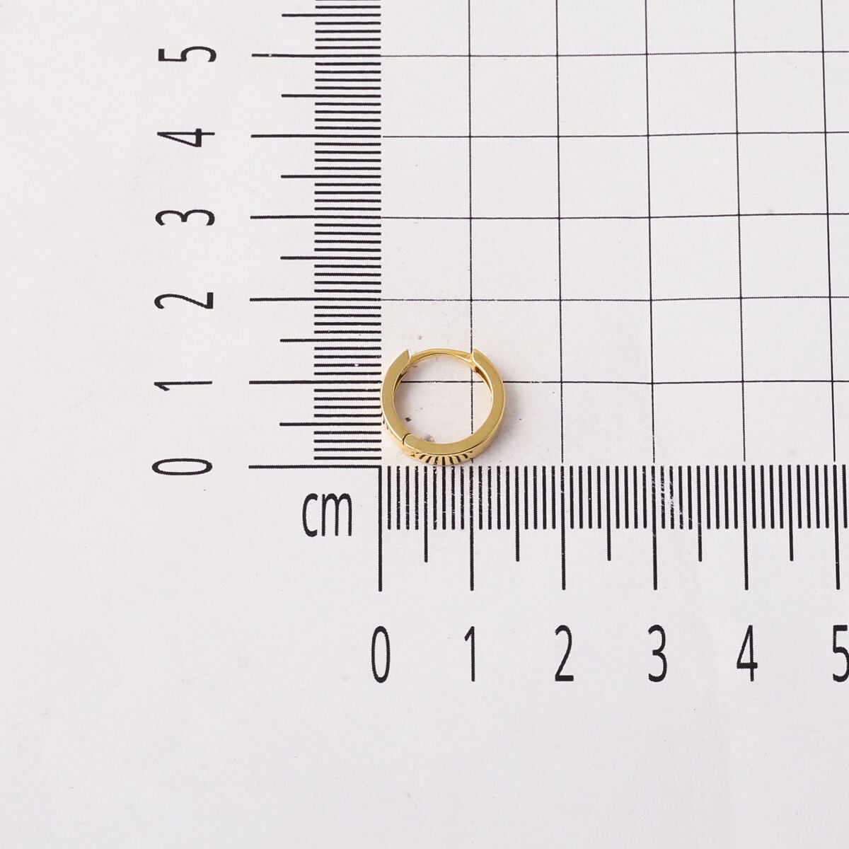 14K Yellow Gold Classic Hoop Earrings