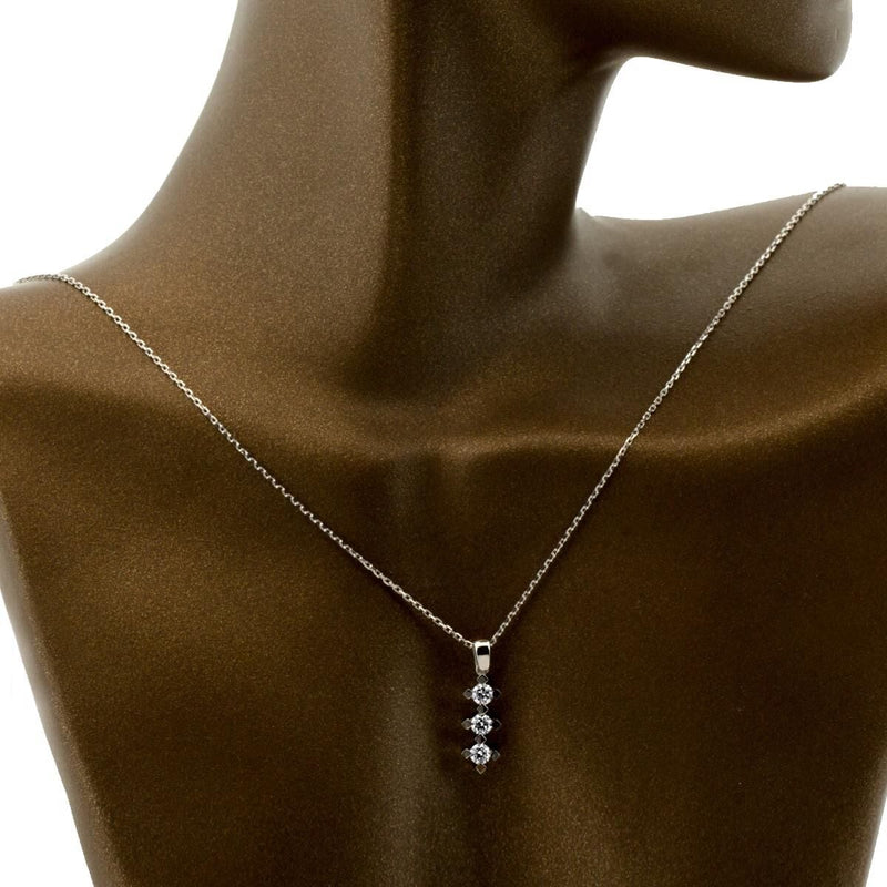 14K White Gold Tria 0.33 Ct Diamond Necklace