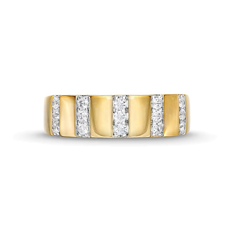 0.25 CT. TW Diamond Trio Linear Row Band in 10K Gold