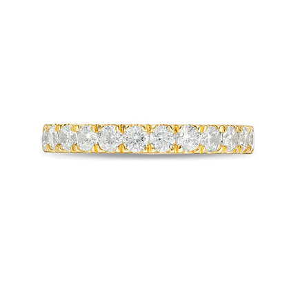 0.88 CT. TW Diamond Wedding Band in 10K Gold
