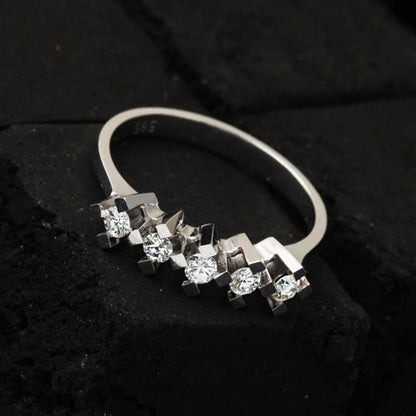 14K White Gold Five Stone Diamond Ring (3.24 g)