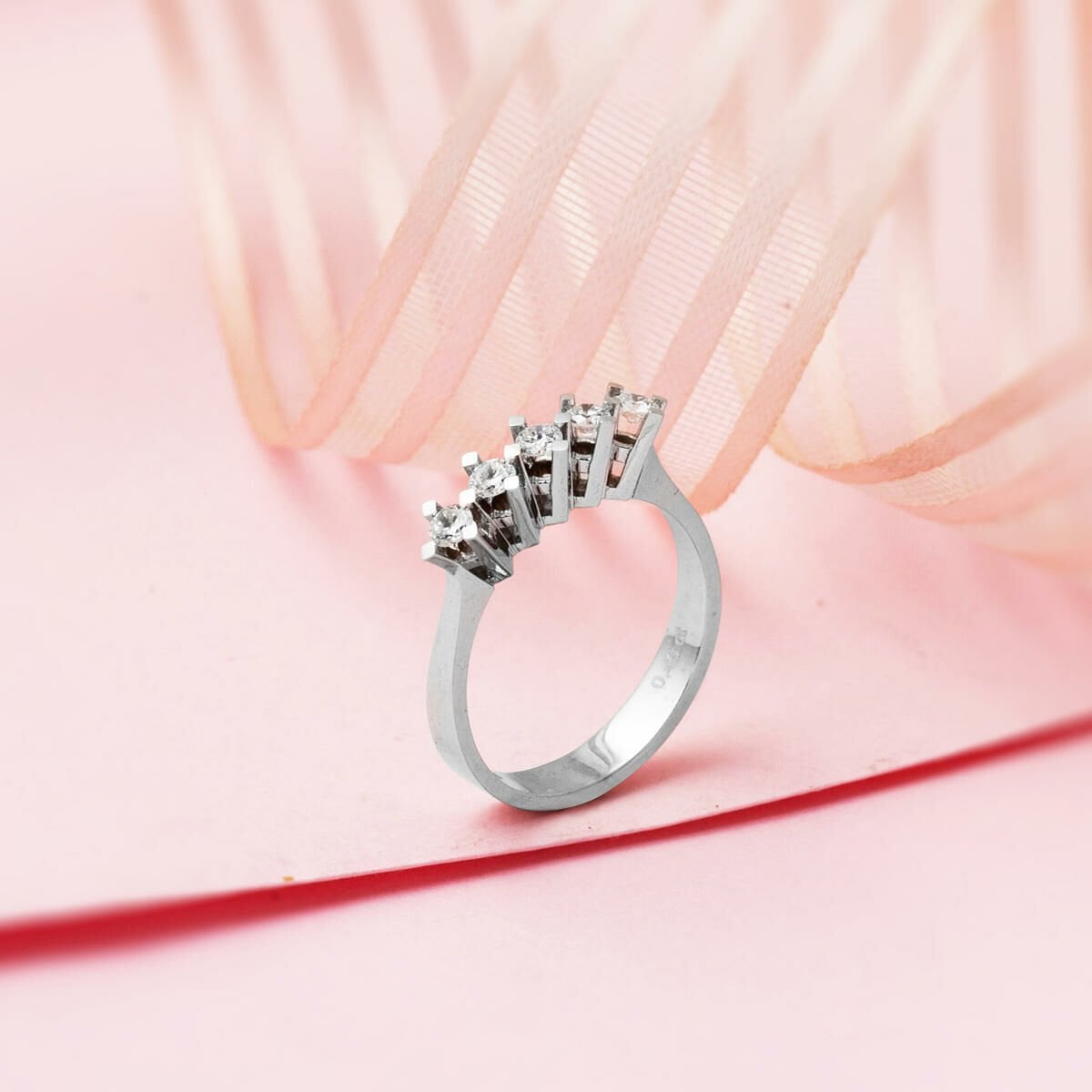 14K White Gold Five Stone Diamond Ring (3.24 g)