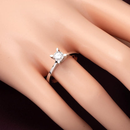 14K White Gold Moissanite Solitaire Ring (2.1 g)