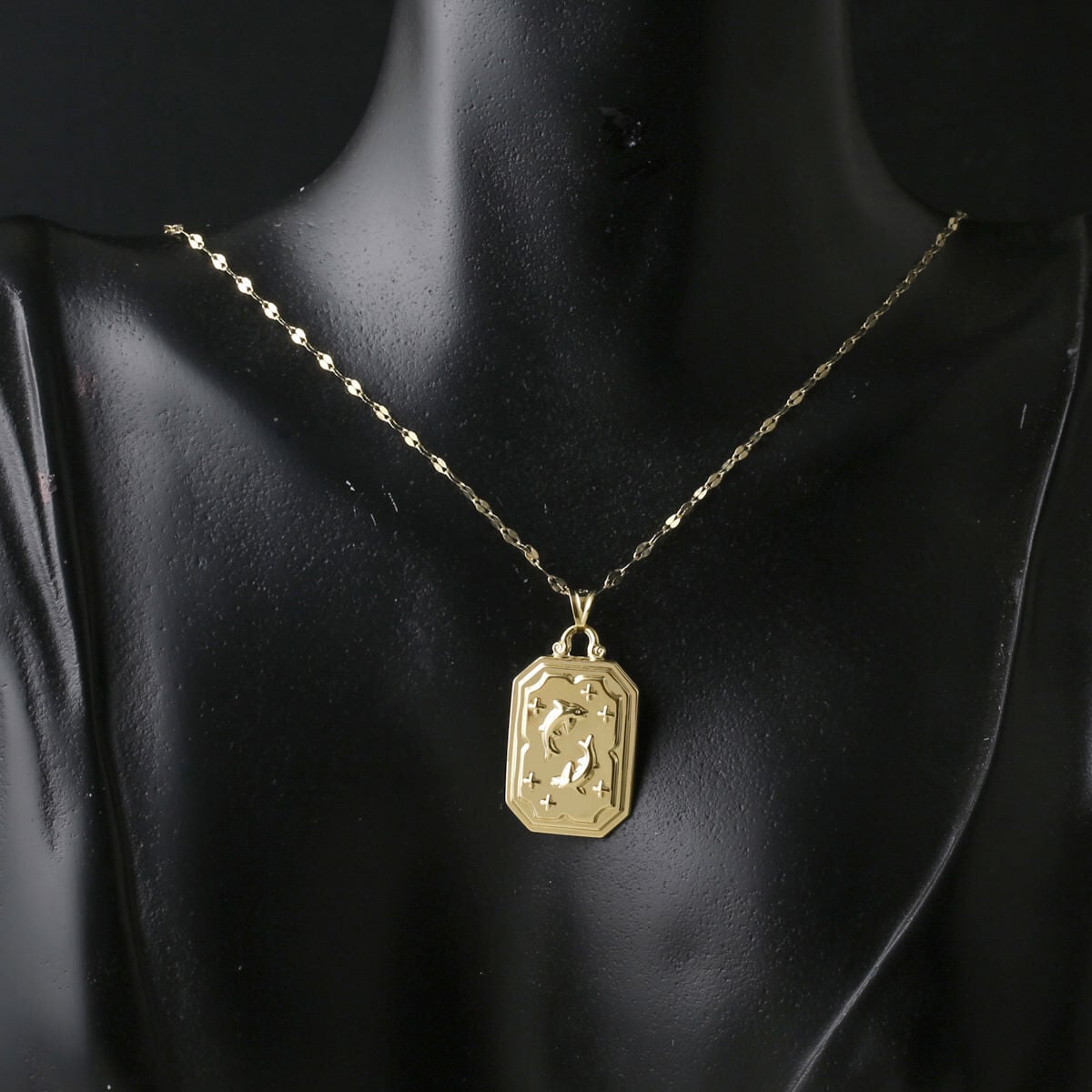 14K Yellow Gold Retro Fish Zodiac Pendant
