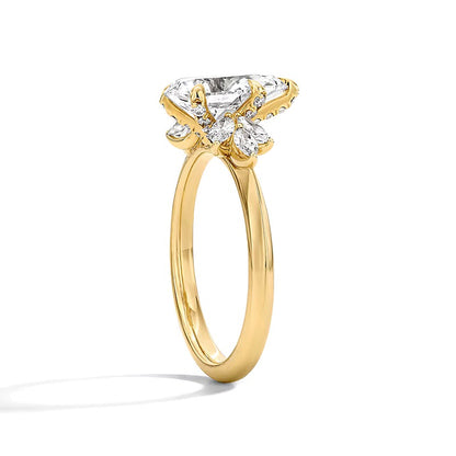 2.5 CT. TW Pear-Shaped Lab-Grown Diamond Ring in 14K Gold (F/VS2)