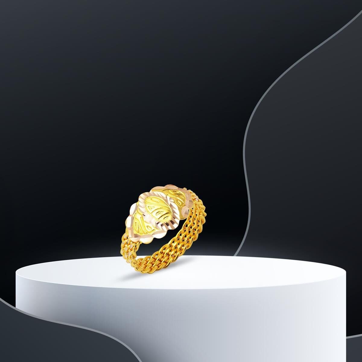 14K Yellow Gold Erzurum Twisted Ring (4.11 g)