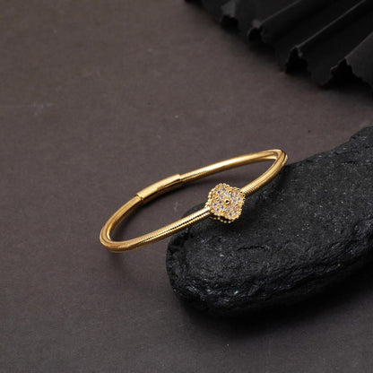 14K Yellow Gold Clover Flexible Italian Cubic Zirconia ID Bracelet