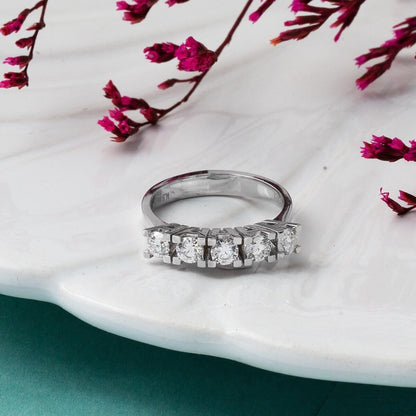14K White Gold 0.50 Ct Five Stone Diamond Ring