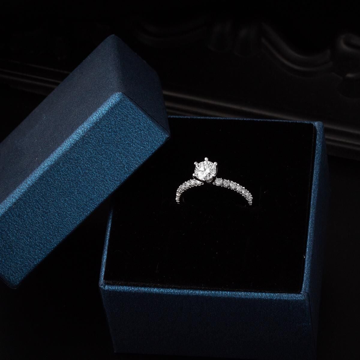 14K White Gold 0.50 Ct Solitaire Diamond Ring (2.5 g)