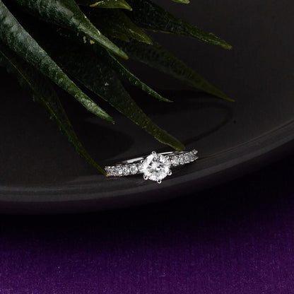 14K White Gold 0.50 Ct Solitaire Diamond Ring (2.5 g)