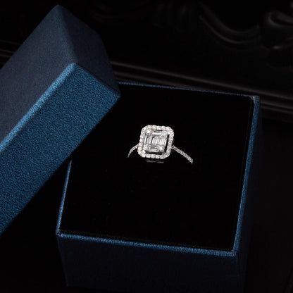14K White Gold 0.55 Ct Baguette Diamond Ring