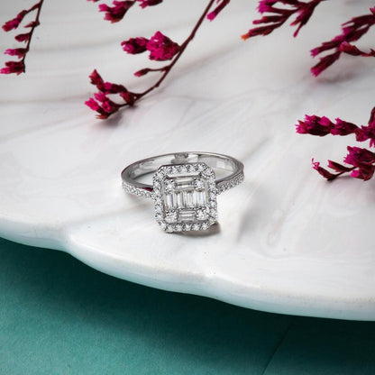 14K White Gold 0.55 Ct Baguette Diamond Ring