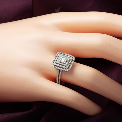 14K White Gold 0.65 Ct Baguette Diamond Ring