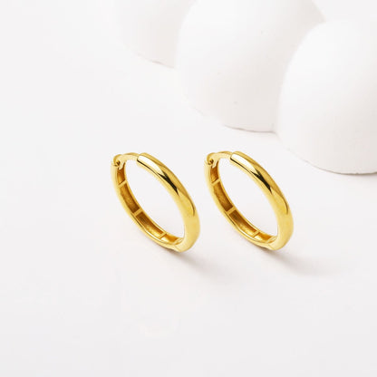 14K Yellow Gold Interlocking Hoop Earrings