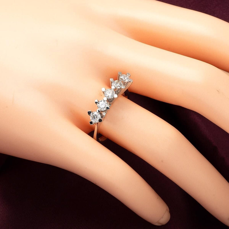 14K White Gold 0.80 Ct Five Stone Moissanite Ring (3.35 g)