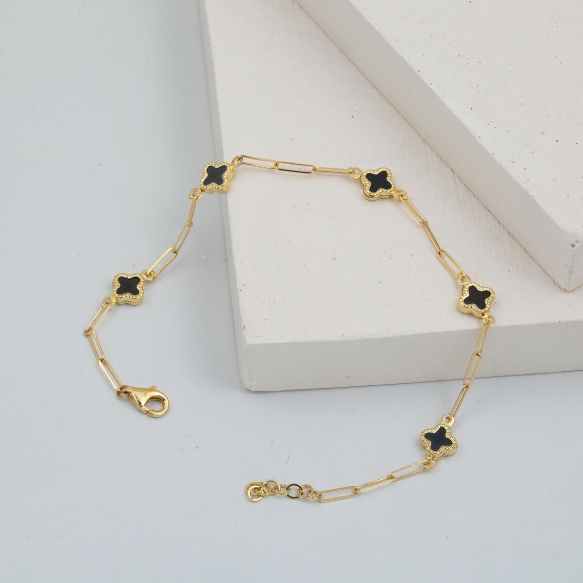 14K Yellow Gold Black Clover Paperclip Chain Onyx Bracelet