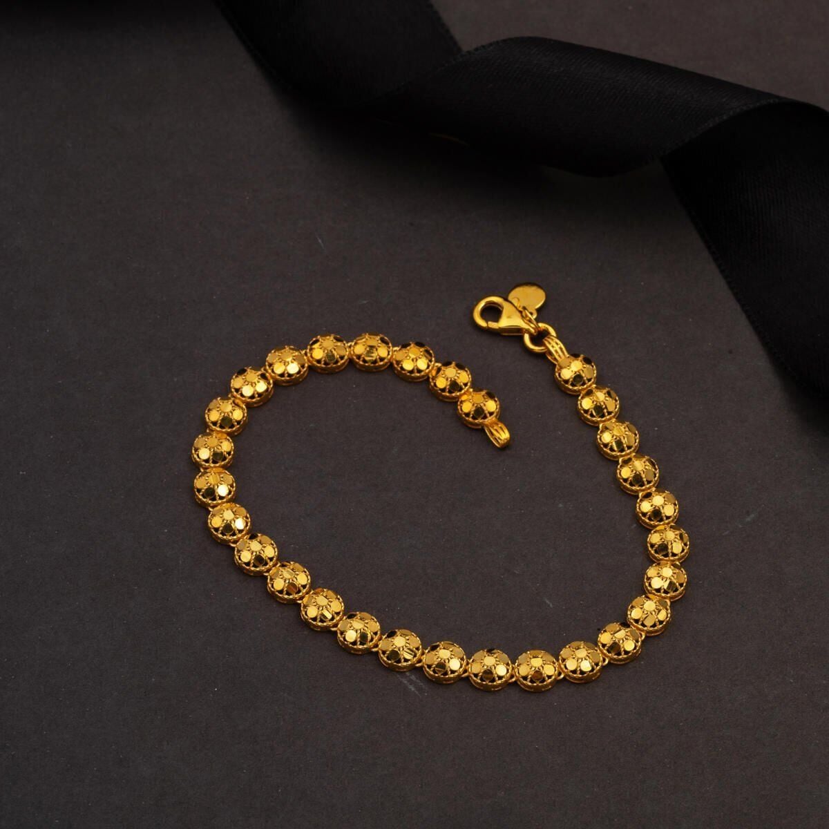 22K Yellow Gold Light Cascade Modern Bracelet