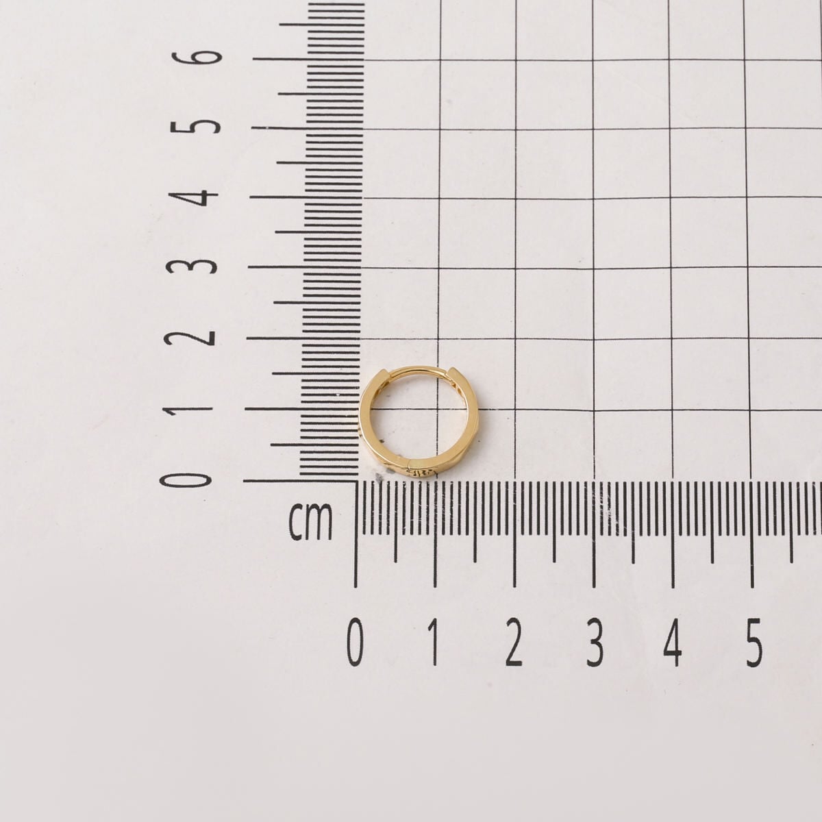 14K Yellow Gold Modern Minimalist Hoop Earrings