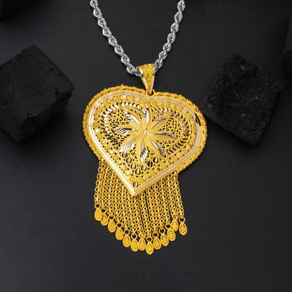 14K Yellow Gold Laurel Indian Style Pendant