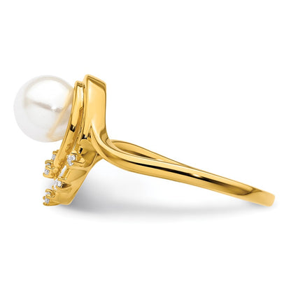 14K Yellow Gold Polished 1/20 carat Diamond and Freshwater Cultured Pearl Ovals Size 7 Ring