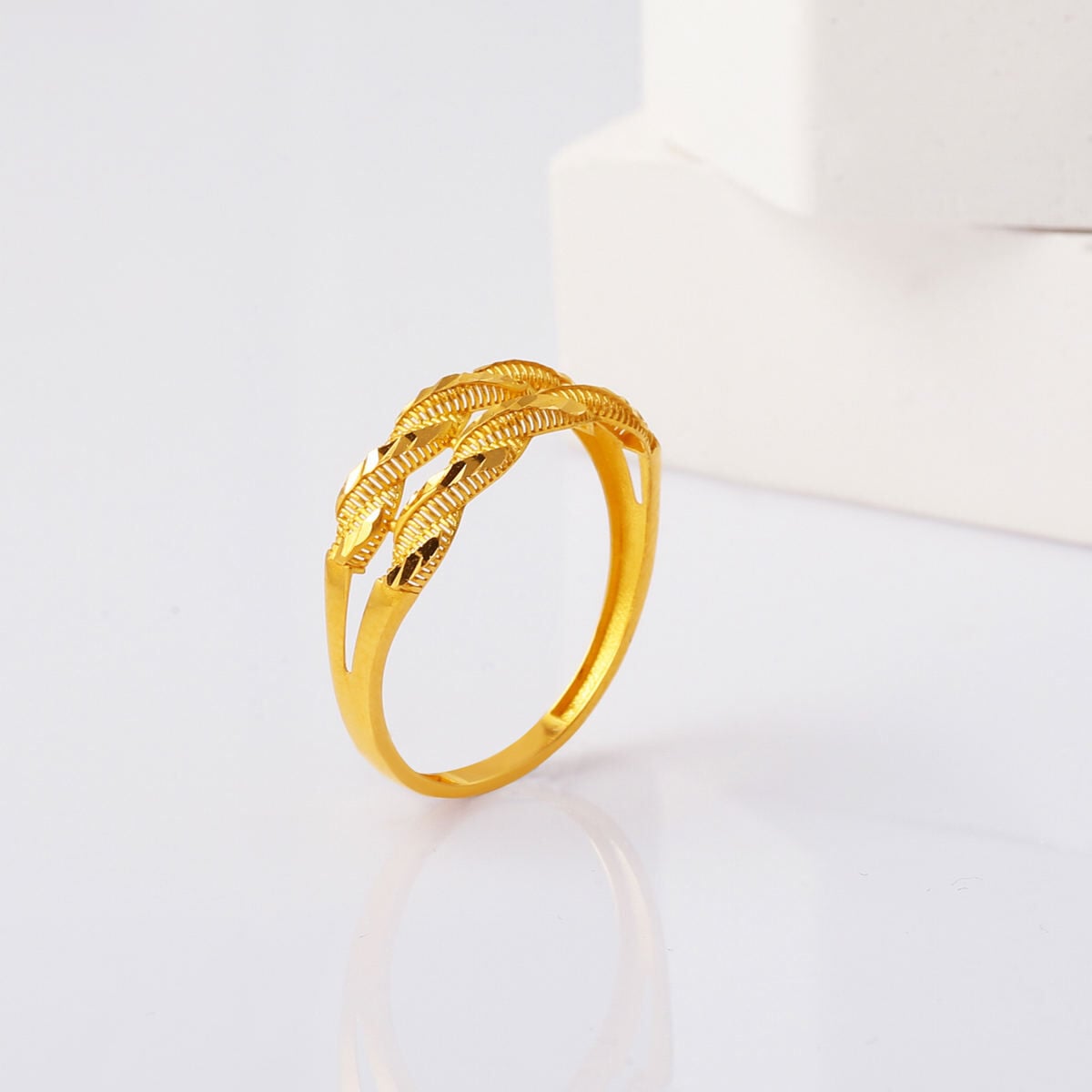 22K Yellow Gold Double Twisted Ring (1.4 g)