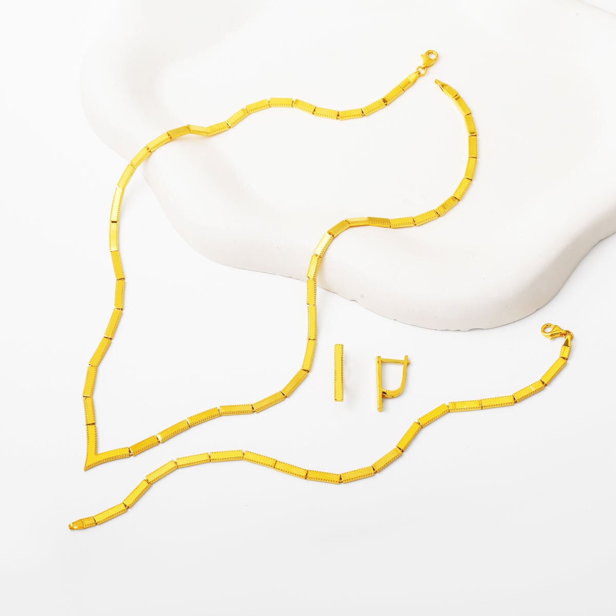 14K Yellow Gold Chevron Ajda Jewelry Set