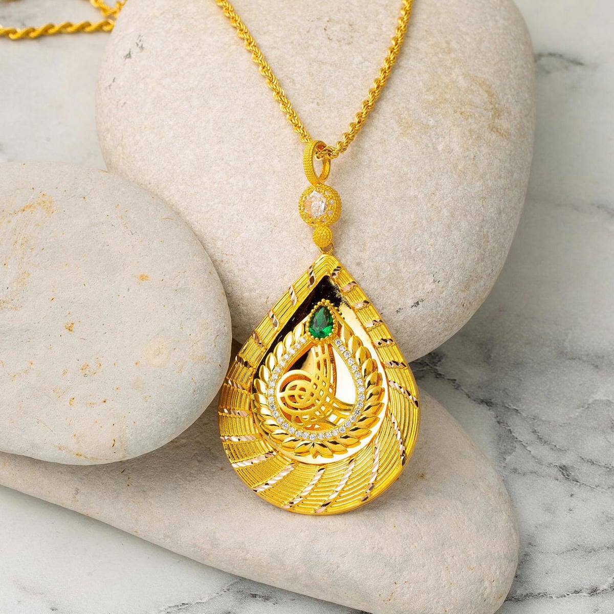 14K Yellow Gold Teardrop Ottoman Tughra Cubic Zirconia Necklace (9.51 g)