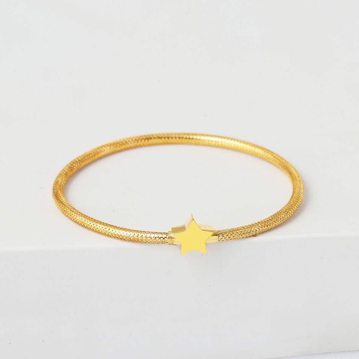 14K Yellow Gold Star Flexible Children's Bangle