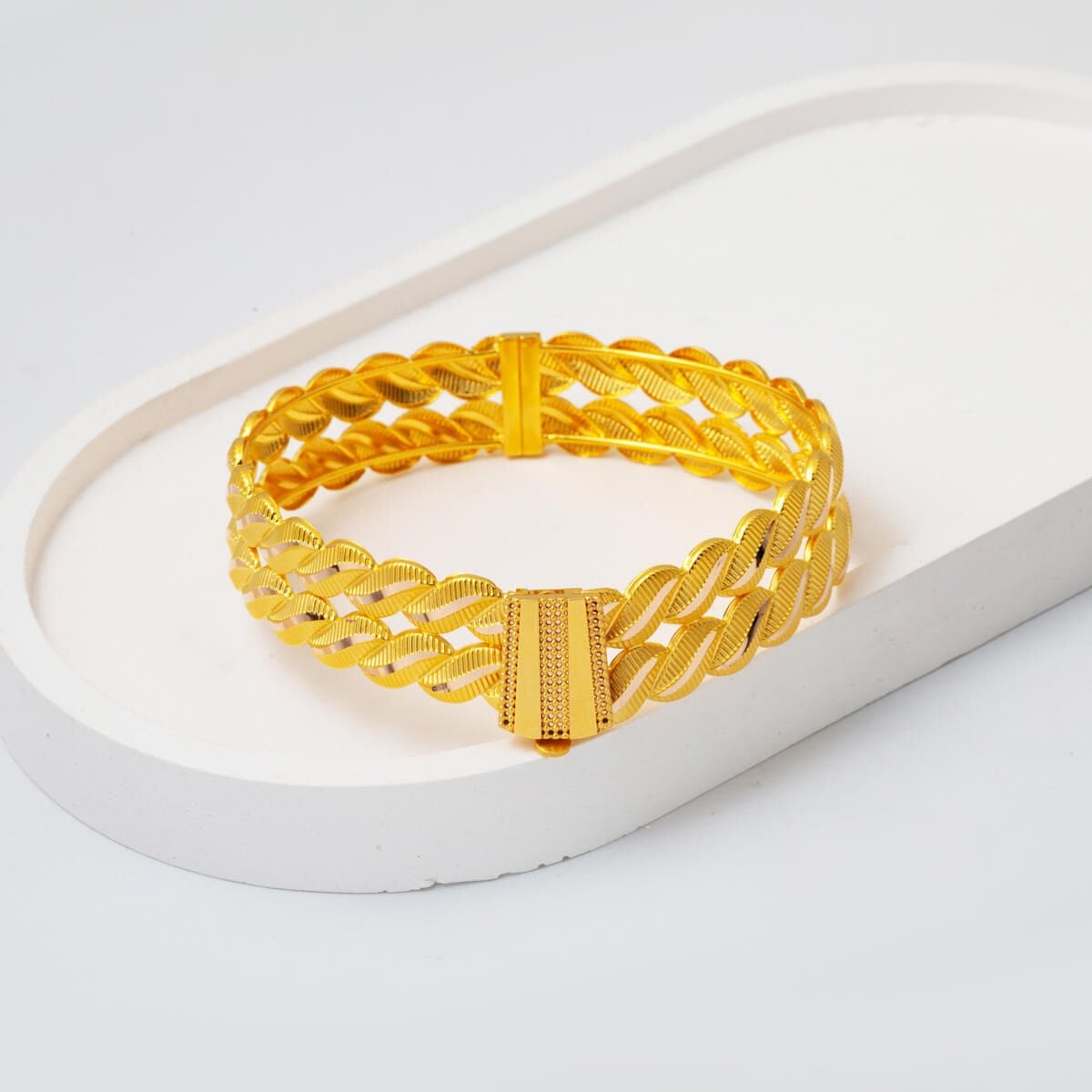 14K Yellow Gold Leaf Twisted Hinged Cuff Bangle