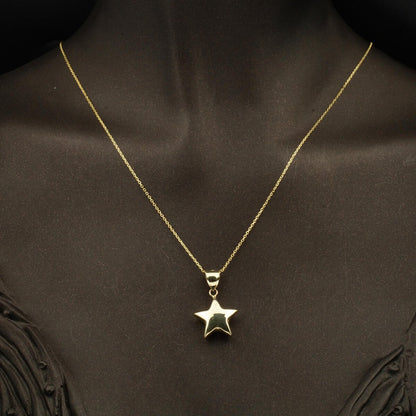 14K Yellow Gold Star Necklace