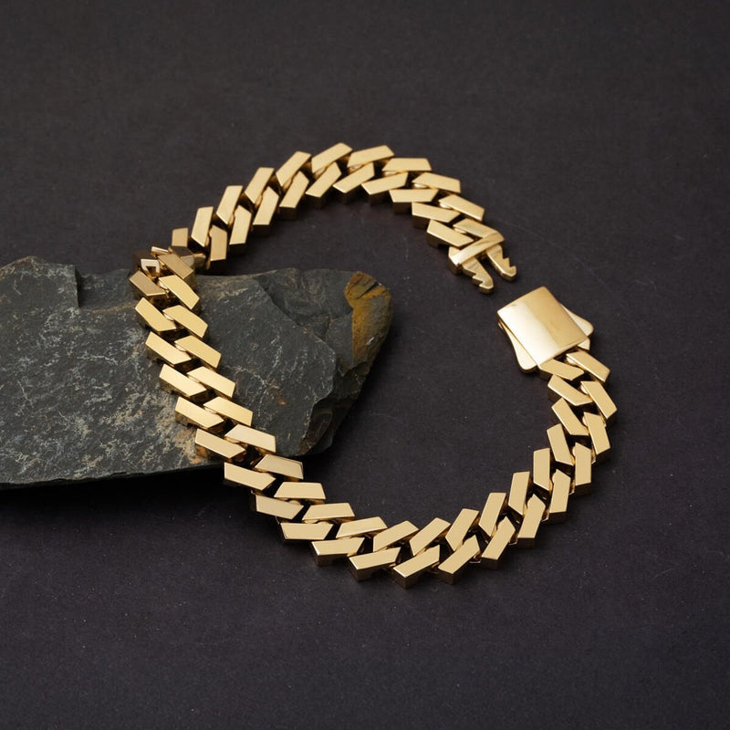14K Yellow Gold Modern Curb Chain Bracelet