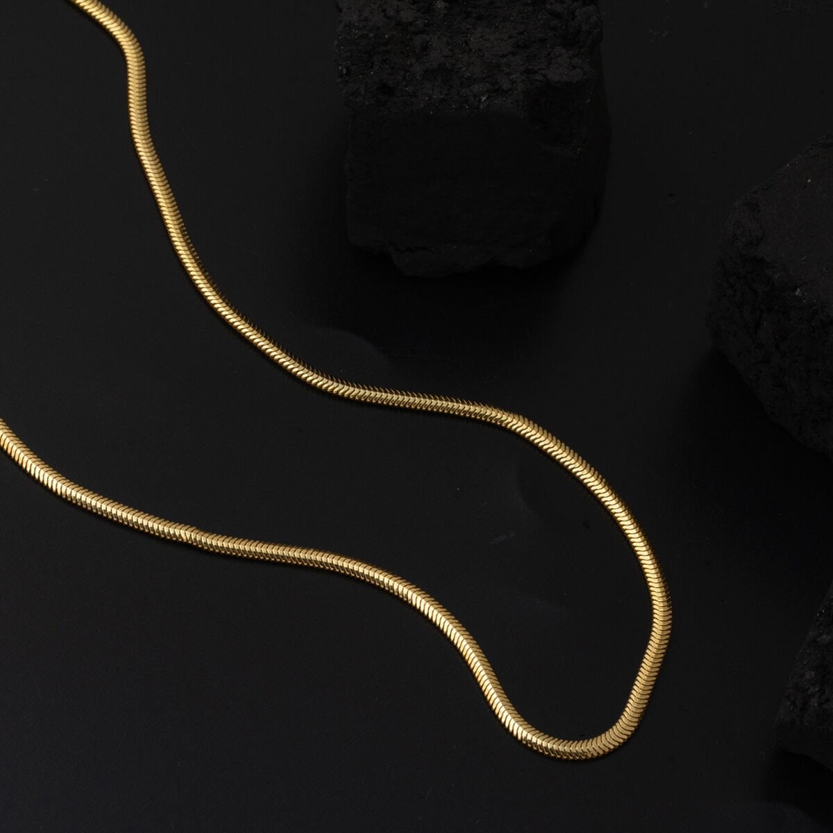 14K Yellow Gold 2.5 mm Herringbone Chain 65 cm