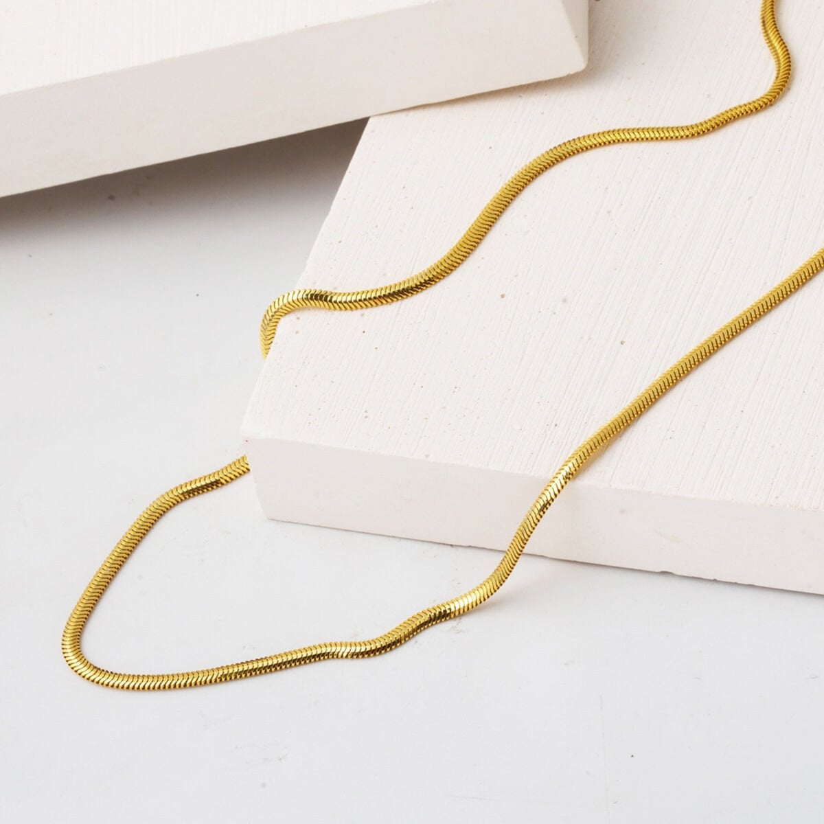 14K Yellow Gold 2.5 mm Herringbone Chain 65 cm