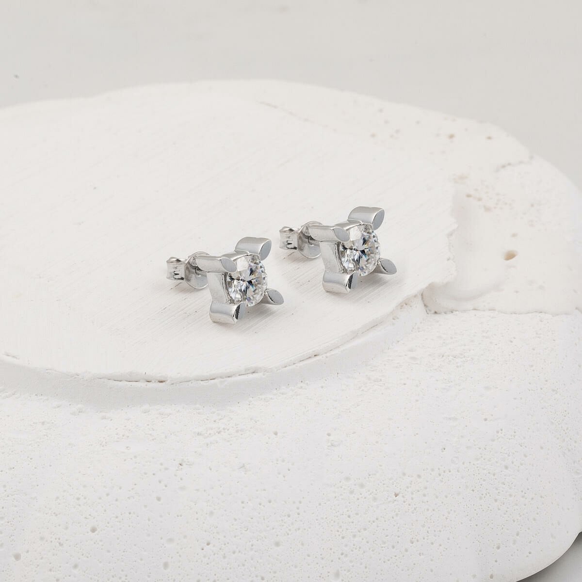 14K White Gold 1.00 Ct Almond Prong Moissanite Earrings