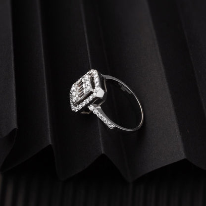 14K White Gold 1.00 Ct Baguette Moissanite Ring (3.33 g)