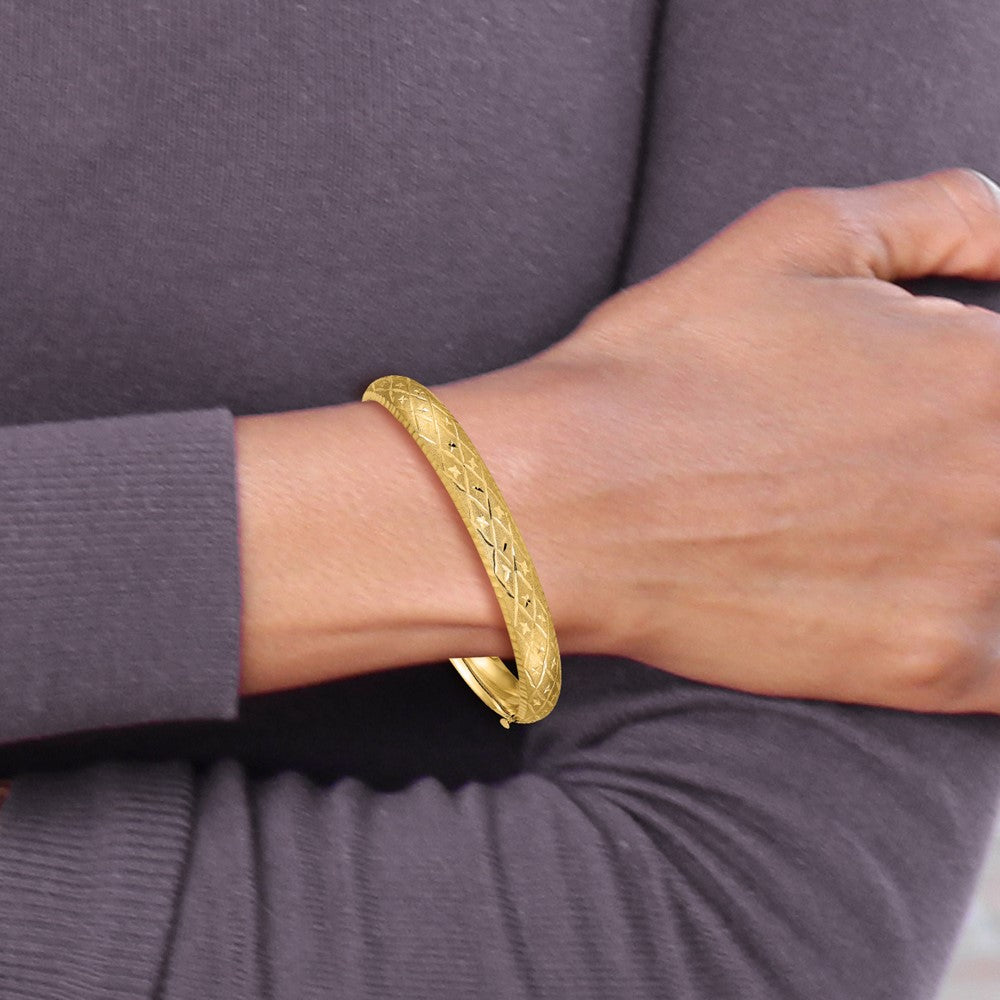 10K Yellow Gold 5/16 Diamond-Cut Fancy Hinged Bangle Bracelet