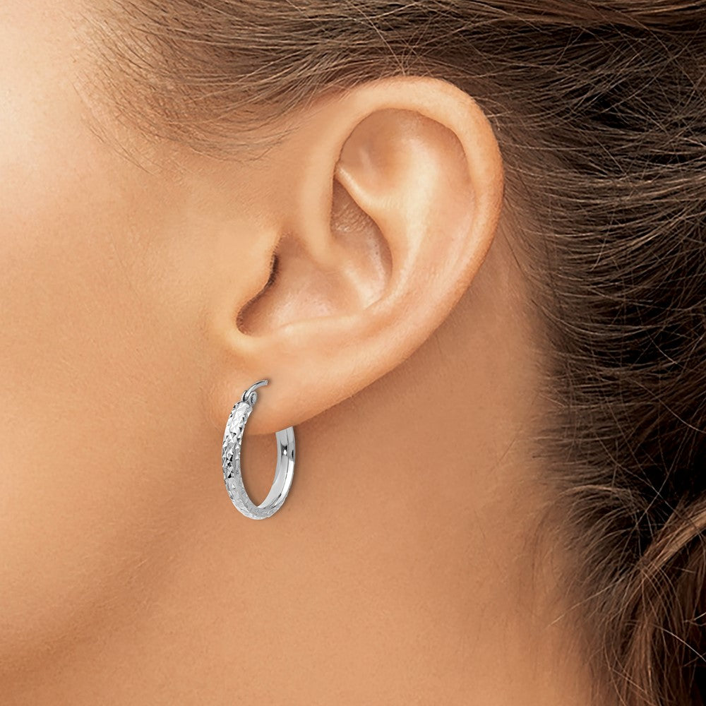 10K White Gold D/C 2.8X18mm Hollow Hoop Earrings