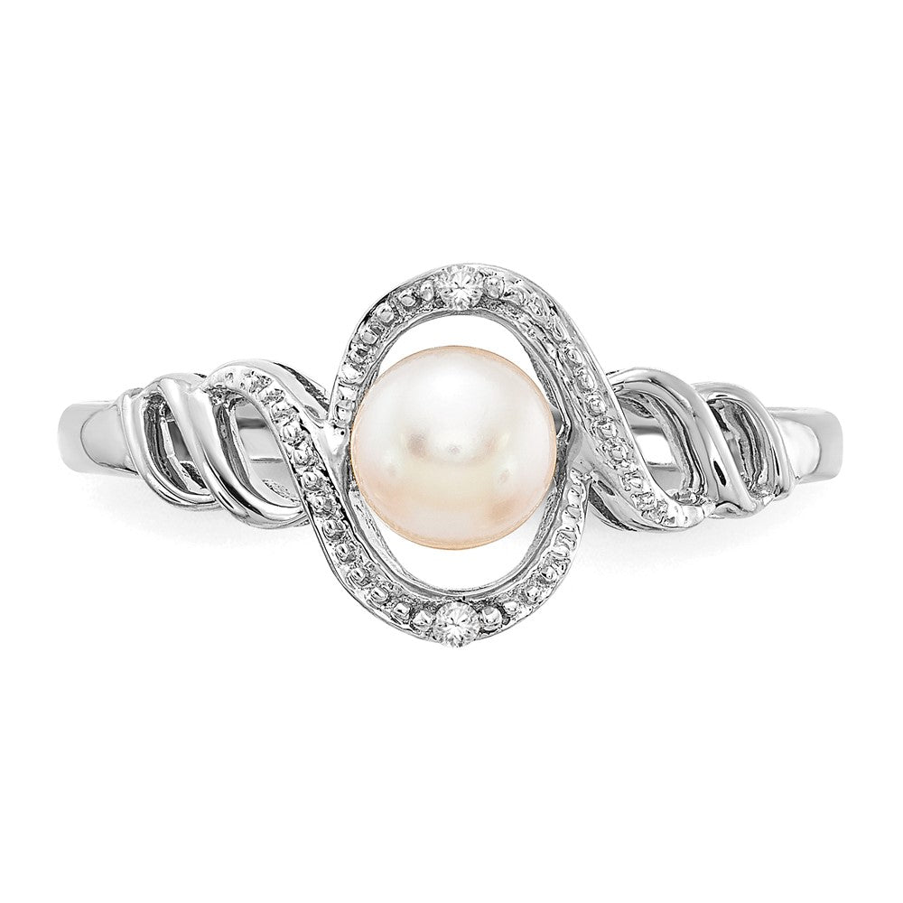 10K White Gold Fw Cultured Pearl And Diamond Ring