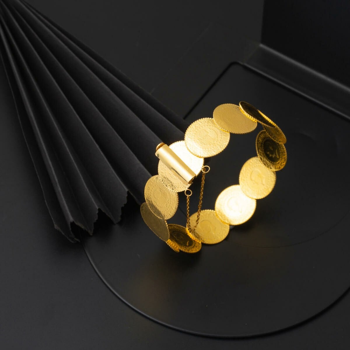 22K Yellow Gold 13 Quarter Coin Hinged Cuff Bangle