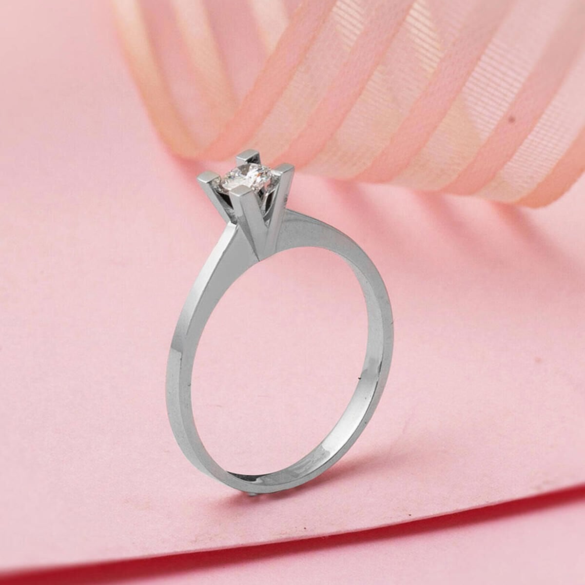 14K White Gold 0.25 Ct Solitaire Diamond Ring