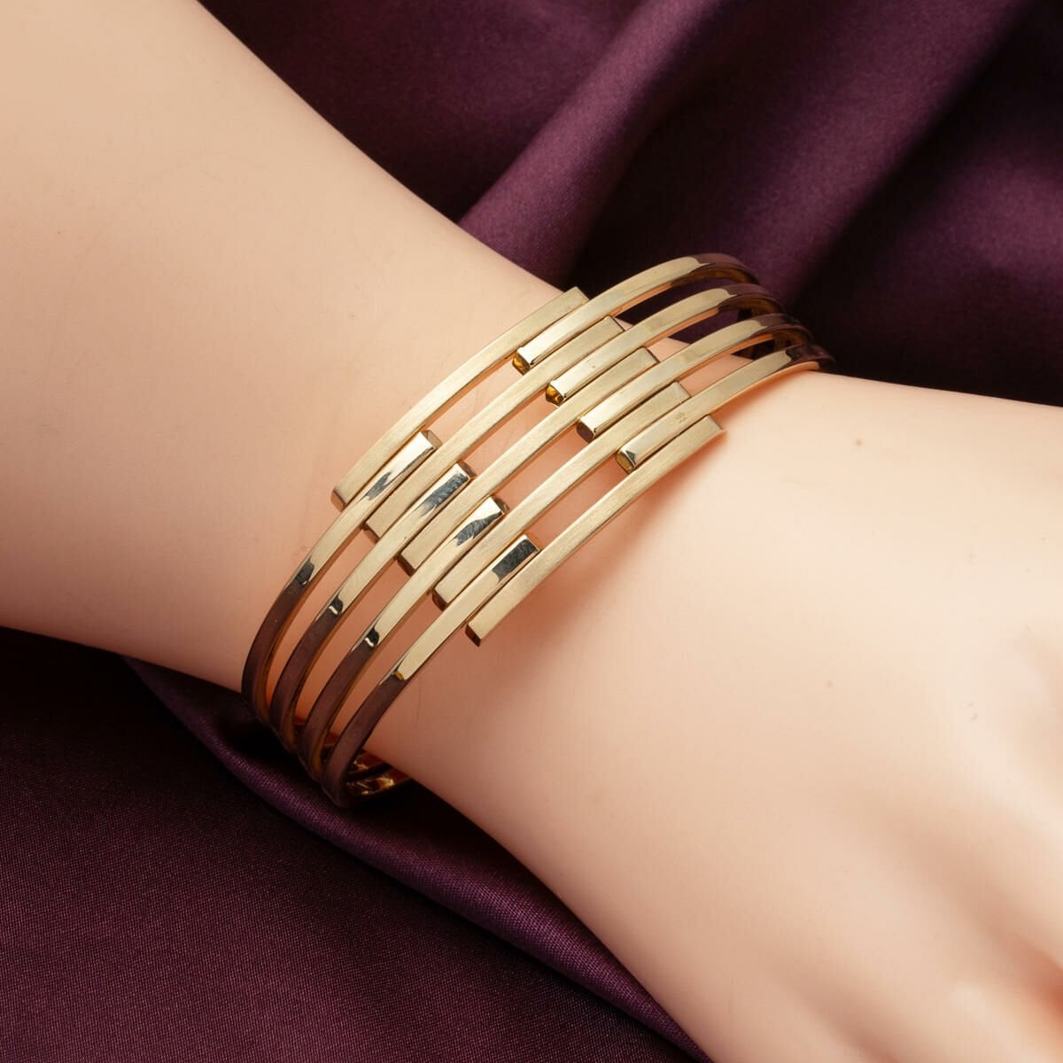 14K Yellow Gold 5 Row Ribbed Hinged Cuff Bangle