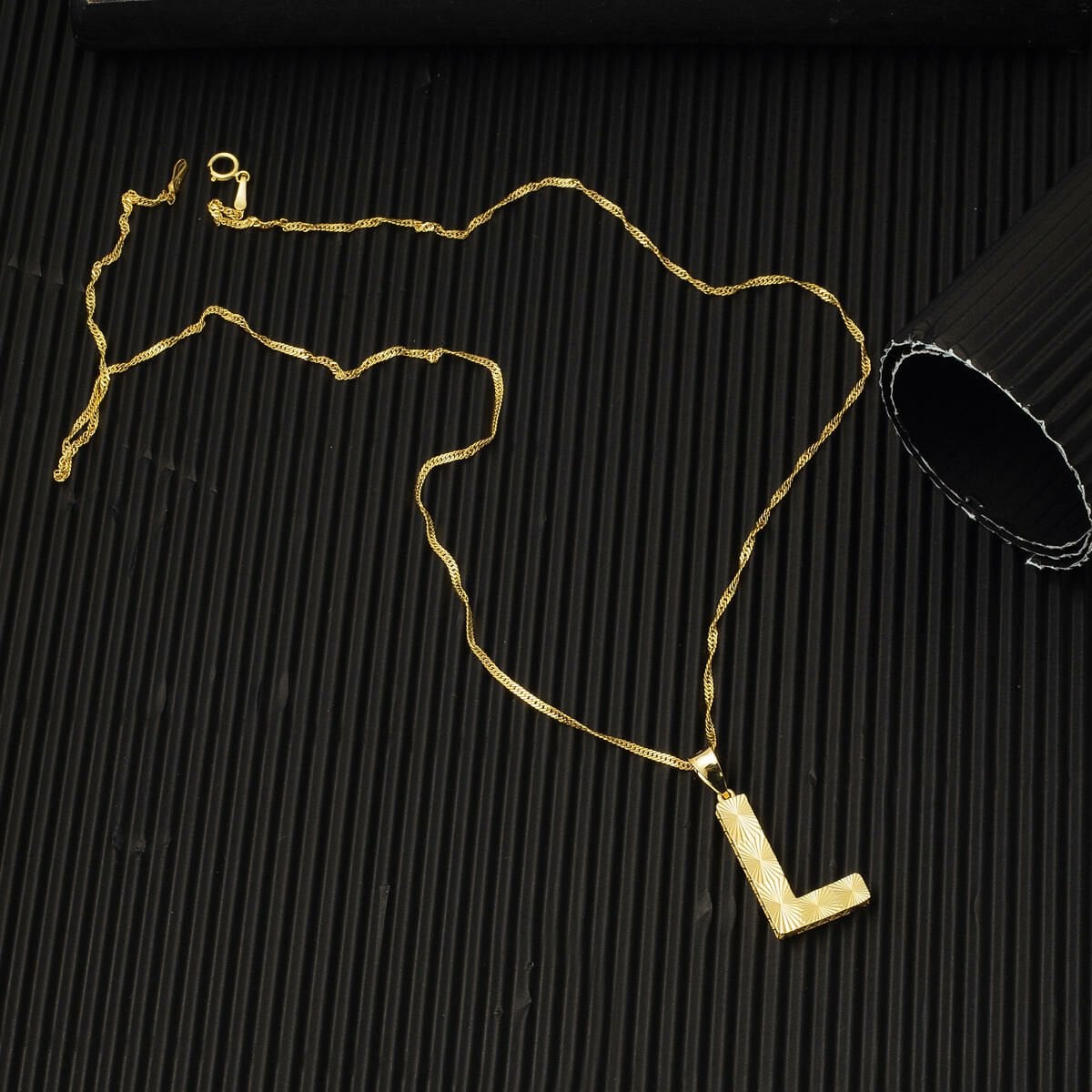 14K Yellow Gold 3 Dimensional Engraved Initial L Necklace