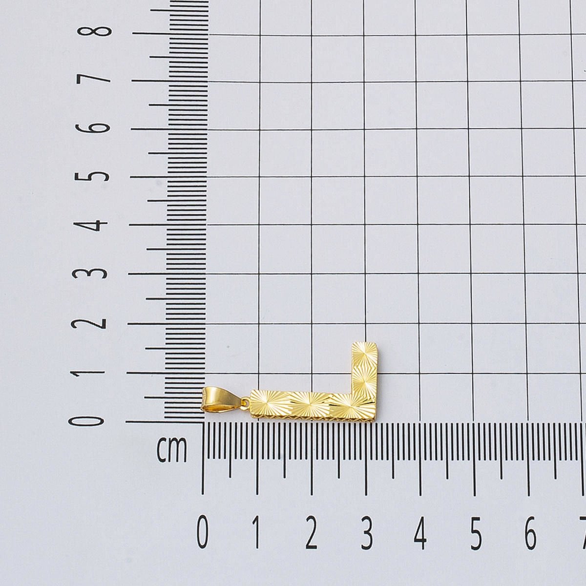 14K Yellow Gold 3 Dimensional Engraved Initial L Necklace