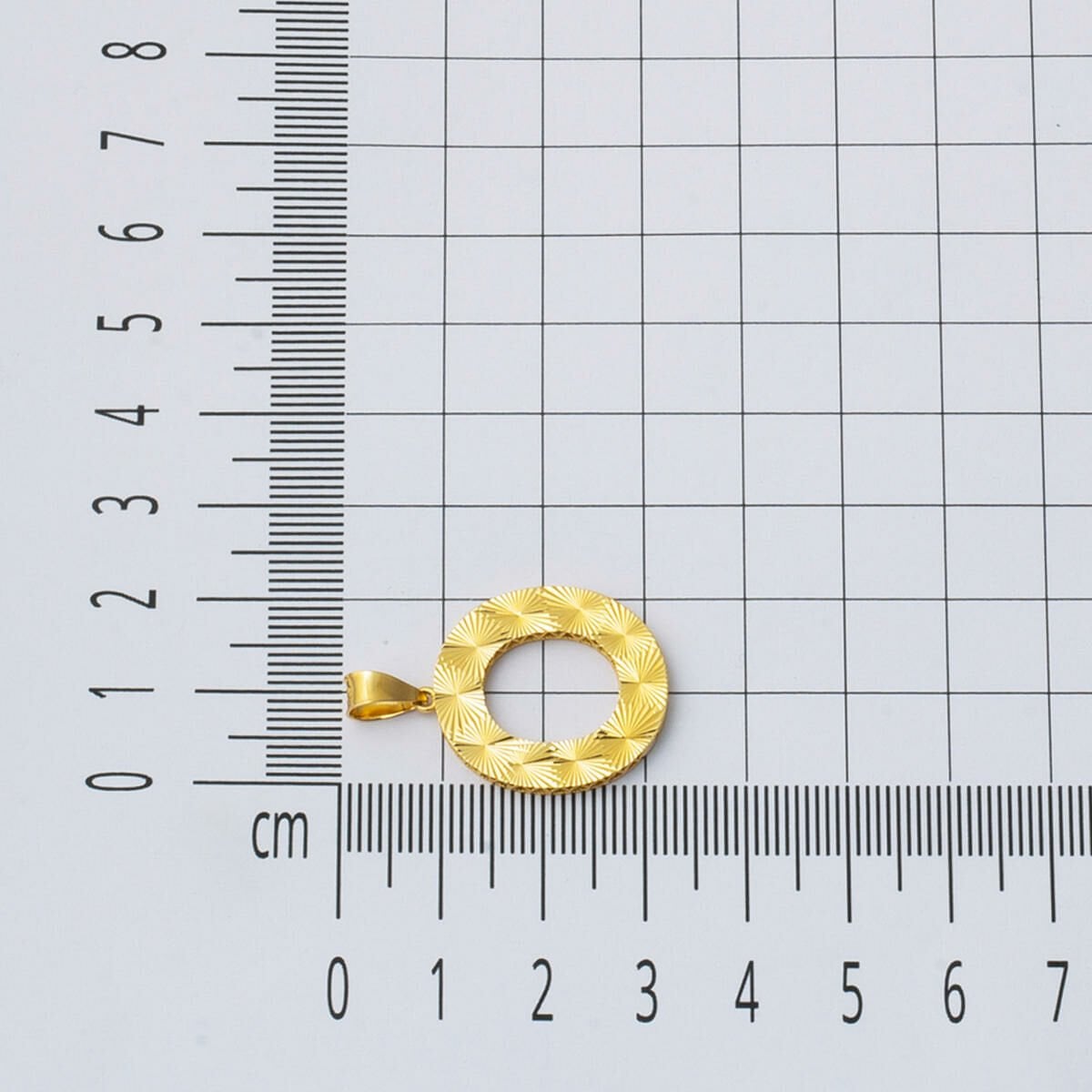 14K Yellow Gold 3 Dimensional Engraved Initial O Necklace