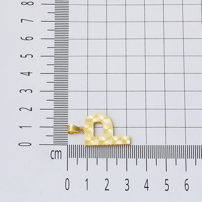 14K Yellow Gold 3 Dimensional Engraved P Initial Necklace