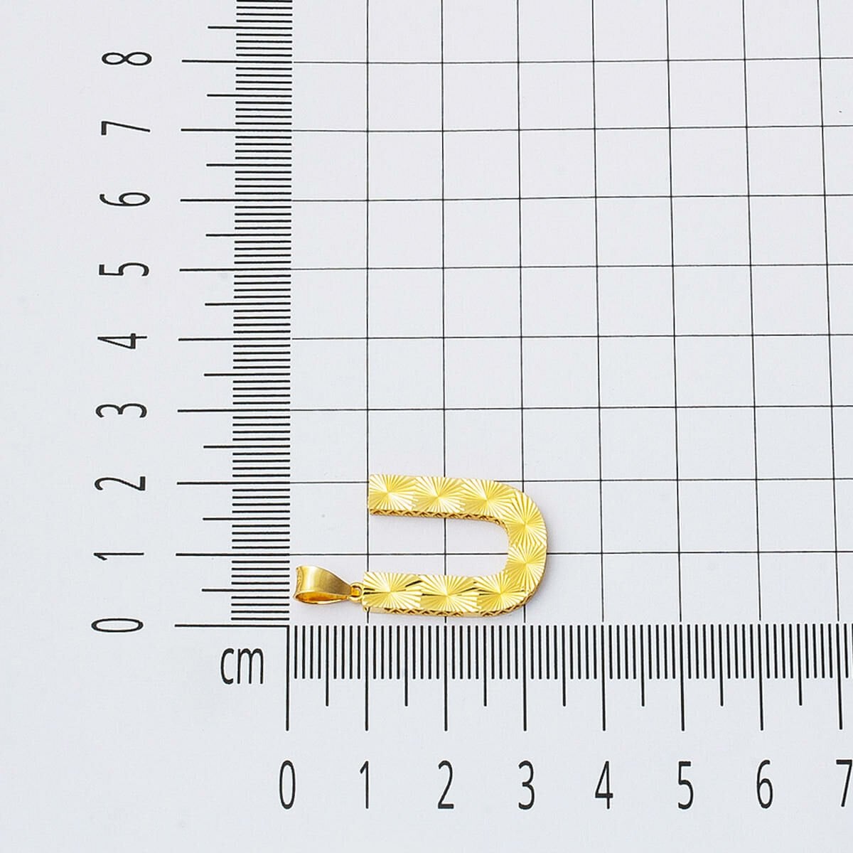 14K Yellow Gold 3 Dimensional Engraved U Initial Necklace