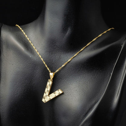 14K Yellow Gold 3 Dimensional Engraved V Initial Necklace