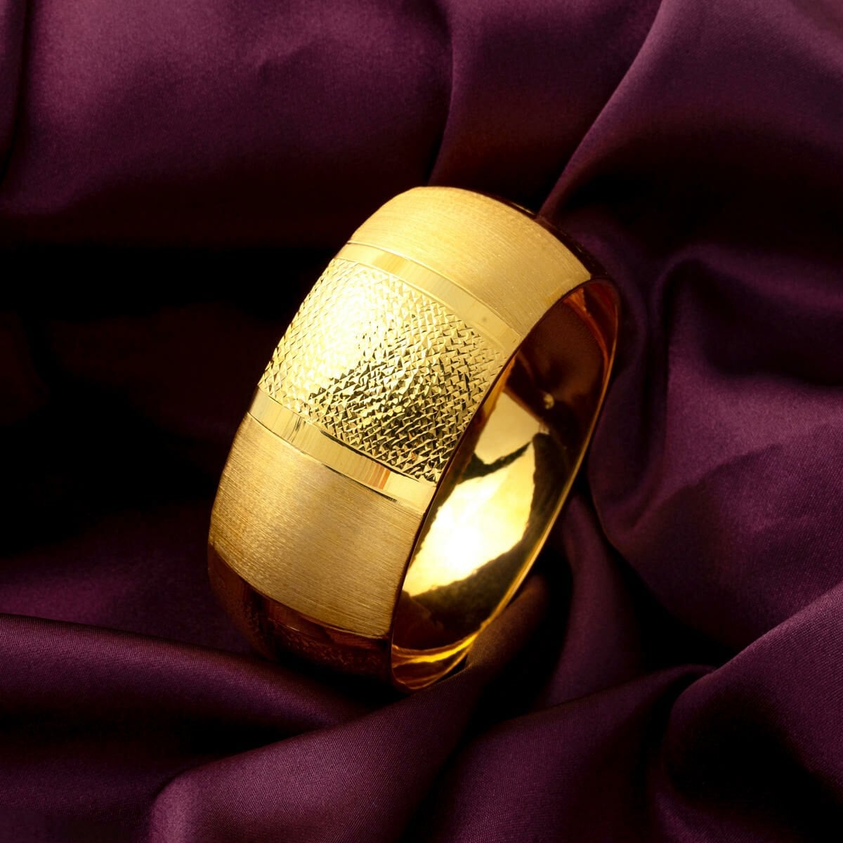 14K Yellow Gold 3 cm Wide Extra Wide Bangle