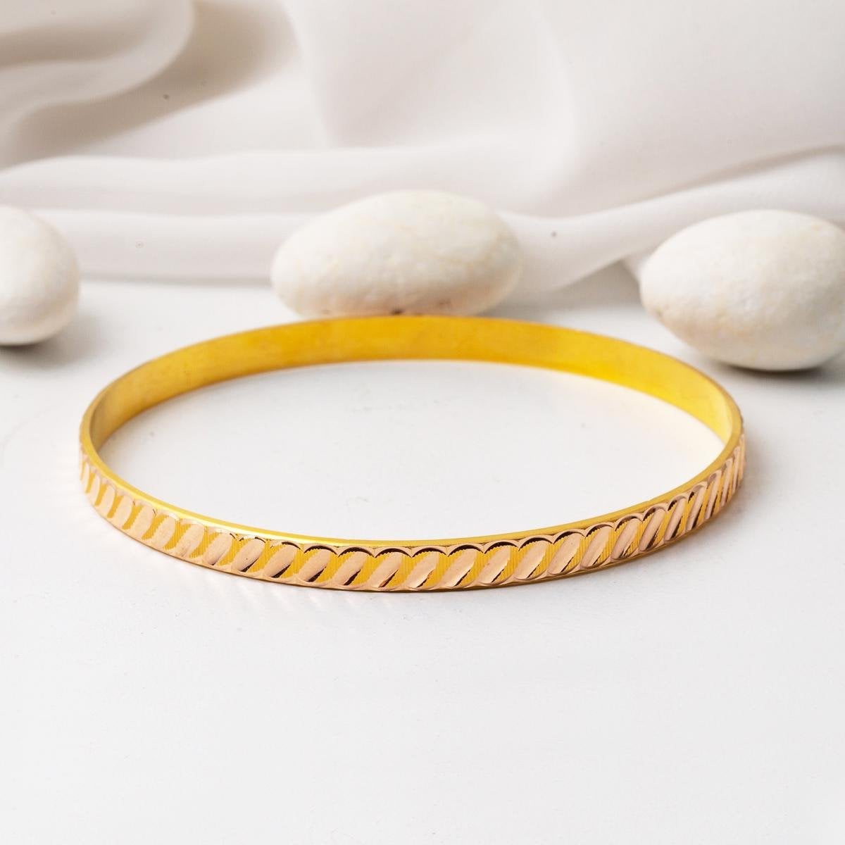 14K Yellow Gold Twisted Patterned Gift Bangle